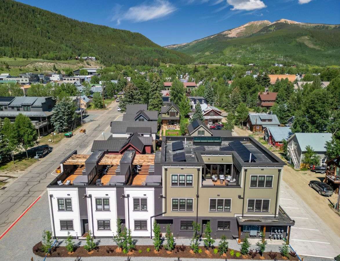 Townhome Full Building